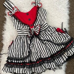 HOT TOPIC Sweet Love “Queen of Hearts” Dress